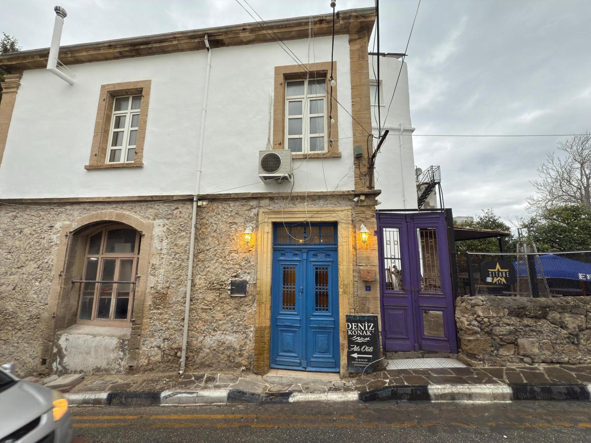 Deniz Konak Boutique Hotel Kyrenia  Bagian luar foto